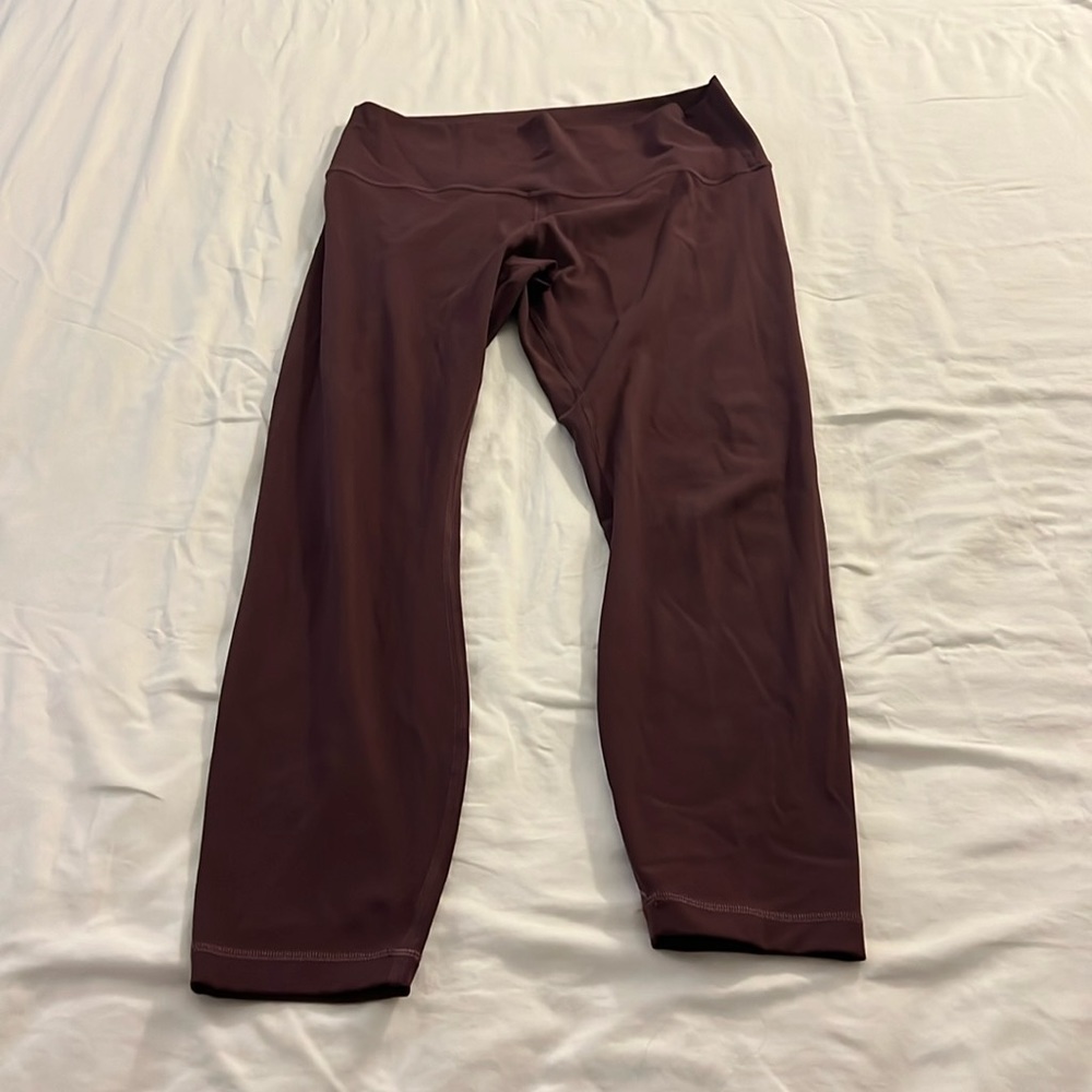 Lululemon wunder under luxtreme size 10 galactic grape 25 inch inseam